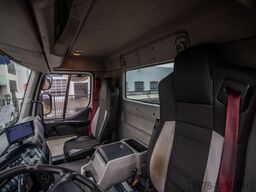 RENAULT D19 320 DXI + DHOLLANDIA