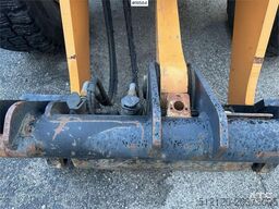 CASE 721E wheel loader w/ bucket. New scale and 2 sets