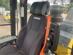 Komatsu WA200-8E0