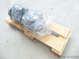 Siemens 1FT6084-8WF71-4EH1 Motor SN: Y8423837415001 - ! -