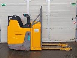 Jungheinrich ERE 225 2021y/ 2305mh