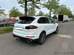 PORSCHE Cayenne Diesel Platinum Edition,Panorama,Bose,