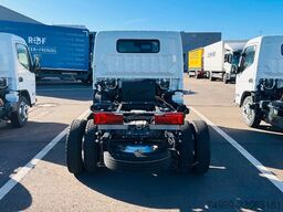 FUSO Canter 4C15e Fahrgestell