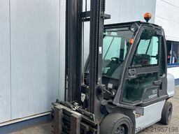 Nissan YG1D2A300
