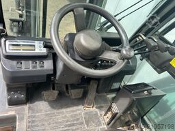 Nissan YG1D2A300
