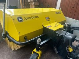 John Deere 52 Quick Hitch Broom