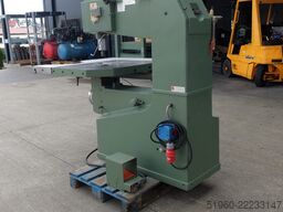 SCM R9