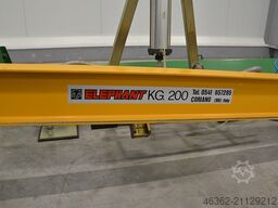 Elephant GRU A BANDIERA