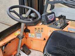 Moffett MOFFETT M4 25.3 / TRUCK-MOUNTED FORKLIFT / 2500KG
