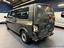 VOLKSWAGEN T6.1 Lang 4 Motion Kamera 8 Sitze Navi LED ACC