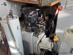 FANUC ROBOCUT α-OiB A04B