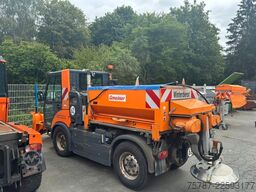 MULTICAR M29 4x4 mit Schneeschiebeschild, 3-S-Kipper