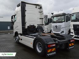 VOLVO FH 460 Globetrotter XL i-Save SideSkirts