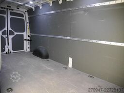 VW Crafter Kasten 35 L4H3 NAV RFK äden