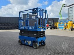 Genie GS1932 Electric, Working Height 7.8 m, 227kg Capac