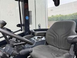 Kubota R 082