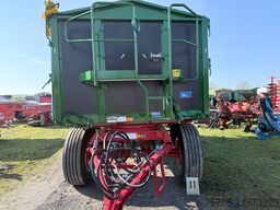  HKD302