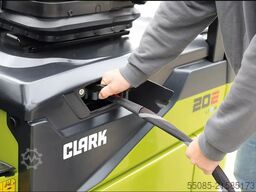 Clark SE20