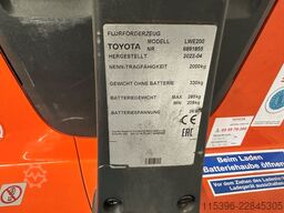 Toyota LWE 200