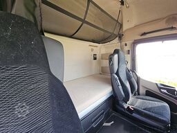 MERCEDES-BENZ ACTROS 1843