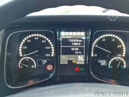 Mercedes-Benz Actros 2646 6x2 - Isolated box with sidedoors -...