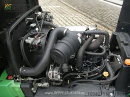 John Deere 8900A