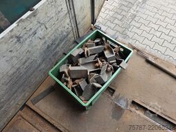 SCHWARZMÜLLER Jumbo mit Bordwänden und Schwanenhals