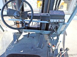 Kalmar AT 700E 60-2