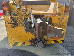 Paus Z70H, pushback Tractor 4x4, Year 2009.