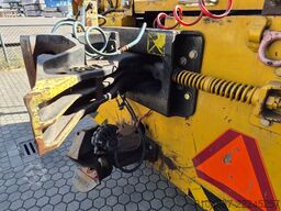 Paus Z70H, pushback Tractor 4x4, Year 2009.