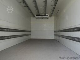 Mercedes-Benz Atego 1224 frigo truck meat hooksystem 409.000km