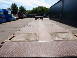 Lintrailers 3 axle semi low loader extendable 650cm