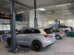 VW T7 Transporter Kasten TDI 4Motion LR L2H1 LED AUTOM.