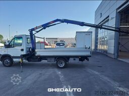 IVECO 35C15 - CASSONE + GRU