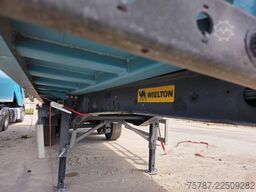 WIELTON ca 49 cbm Getreidekipper Unfall mit Kornschieber