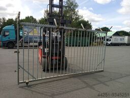 Musterfirma Flügeltor 8 x 2 m