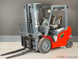 Heli CPD25-G2 4-Rad - 6 Jahre Garantie 4,5m Hub Triplex