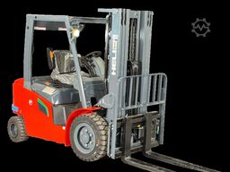 Heli CPD25-G2 4-Rad - 6 Jahre Garantie 4,5m Hub Triplex