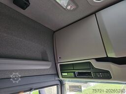 SCANIA R410 6X2*4 RET. LNG GAS