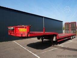 Nooteboom MCO-48-03V 3 axle semi low loader extendable
