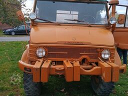 Unimog Daimler-Benz 406