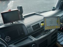 MAN TGS 31.360 8x2-6 Zoeller Moba Hecklader