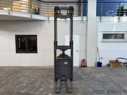 Jungheinrich ERC 214 / 962 Std. / Waage