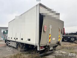 MAN TGL 12.210 4x2 box truck with full side opening