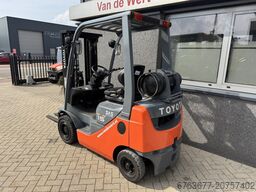 TOYOTA 02-8FGF18 Triplo 430 Freelift/Sideshift/4e Functie 2013 Lpg