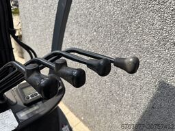 TOYOTA 02-8FGF18 Triplo 430 Freelift/Sideshift/4e Functie 2013 Lpg