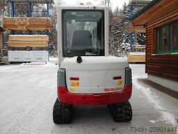 Takeuchi TB 235 mit POWERTILT + hydr. SW
