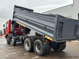 Renault Kerax 370 (LAMES / STEEL SUSP. / BIG AXLE / GRA...