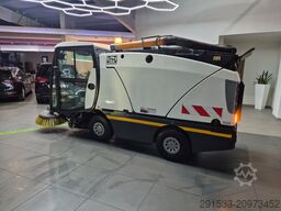 Johnston C207 CN / SERVICED / EURO6