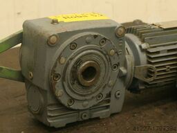 SEW-EURODRIVE SA52T DT80M4